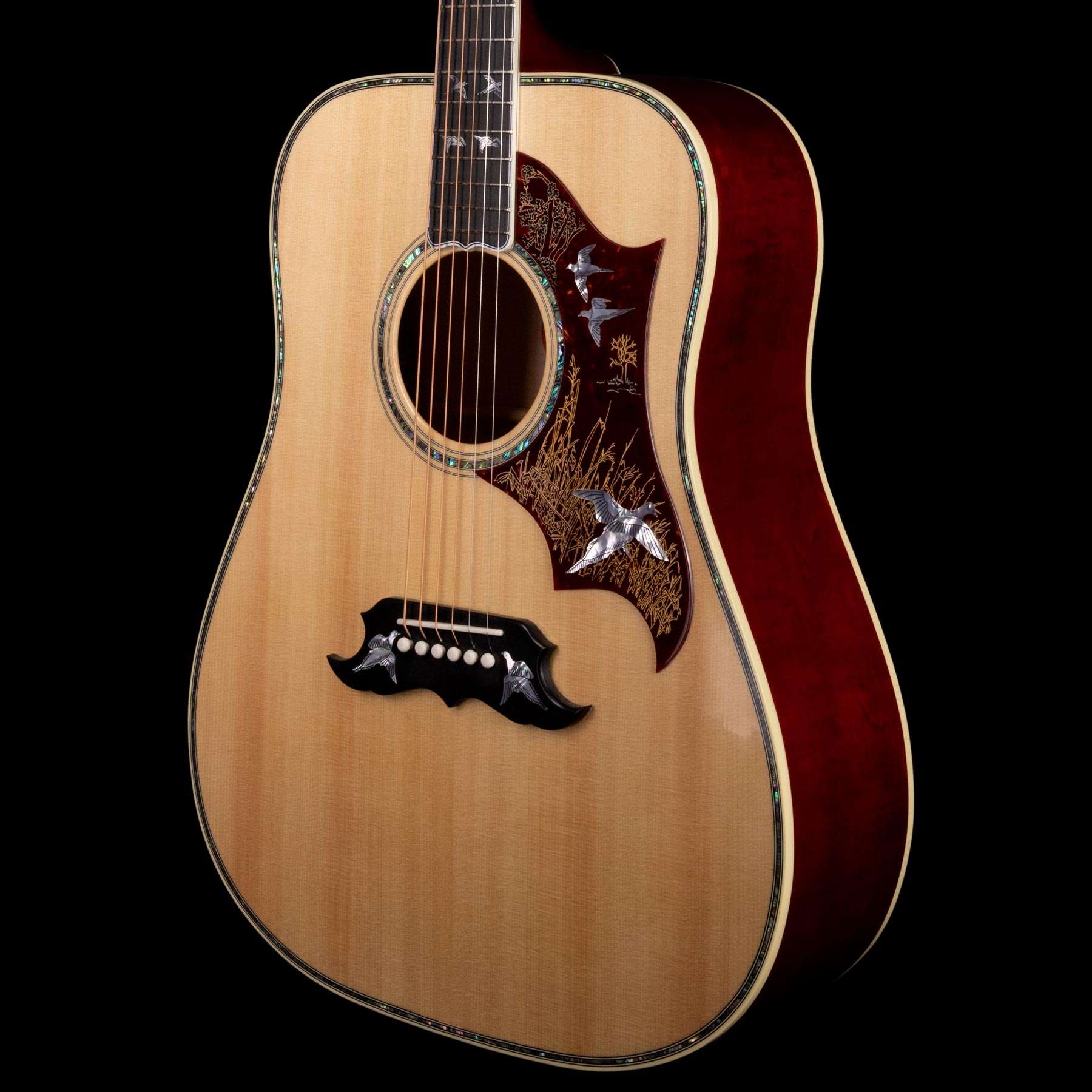 Gibson Custom Shop Doves In Flight Sitka Spruce Top Flame Maple