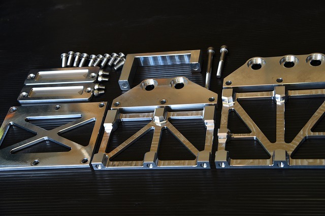 GSX1100S刀 バッテリーケースワンオフ製作 | ブログ | ウッドストック