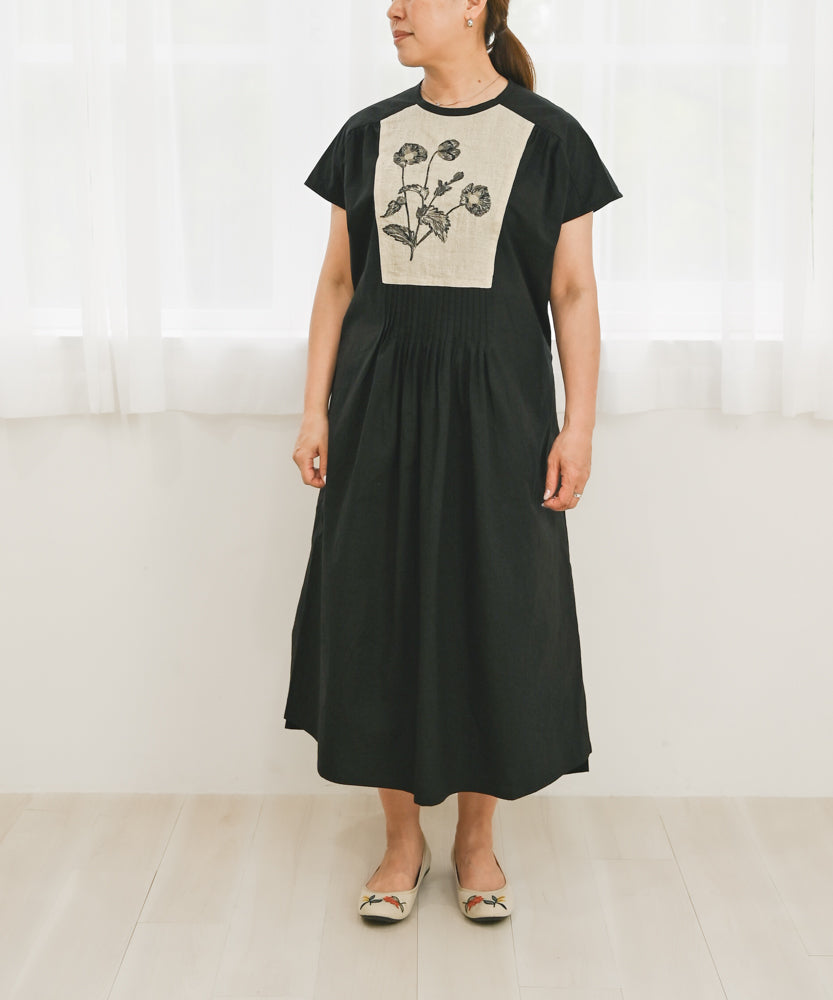 遠州織物 コットン生地〉ウエスト紐付き フレンチスリーブ フロント