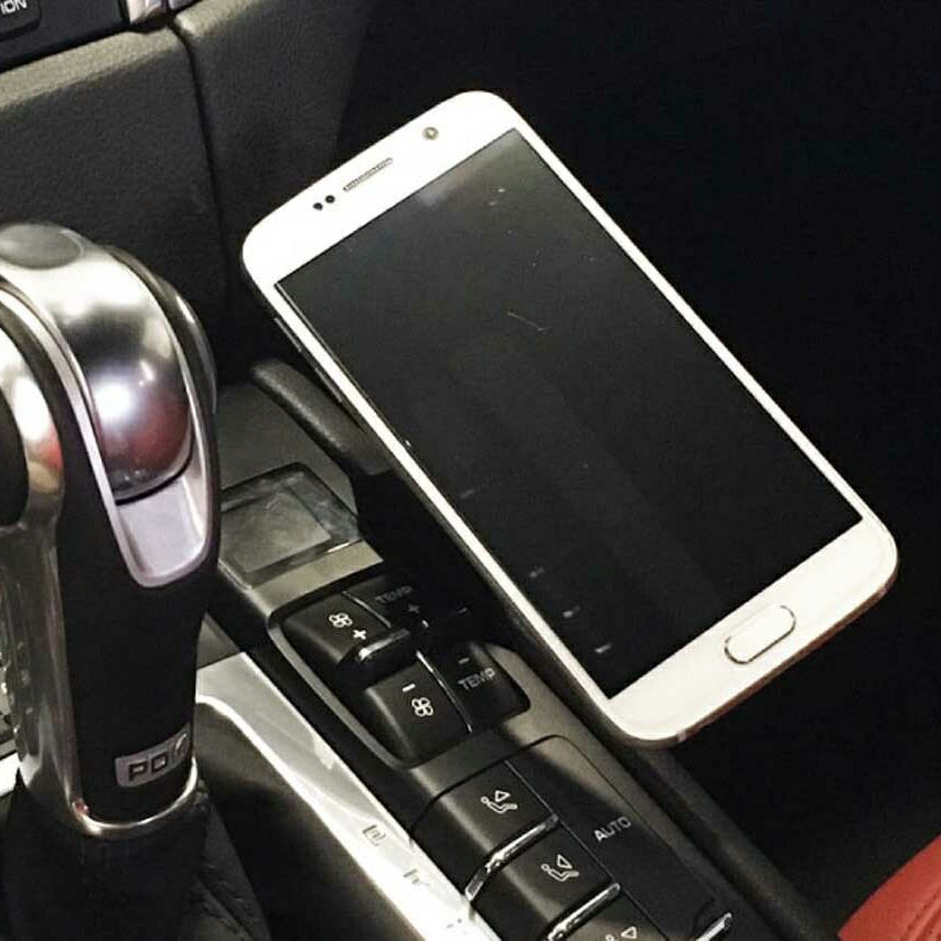 Rennline ポルシェ用スマホホルダー・マウント 輸入車カスタムパーツ