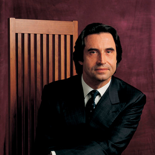 artist-img-format_Riccardo-