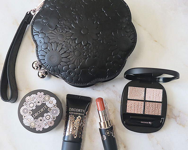 コスメデコルテの「2025年クリスマスコフレ」全色スウォッチ！イエベ