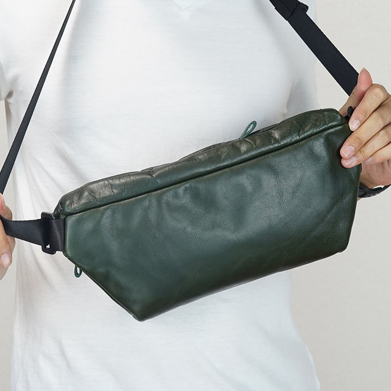 本革バッグ | Body Bag(革色グリーン) | WR Leather Craft