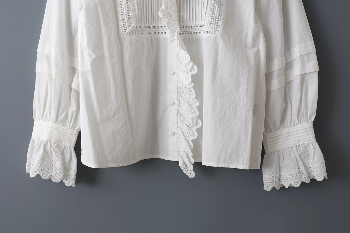 Dot and Stripes CHILD WOMAN ブロード レースピンタックブラウス