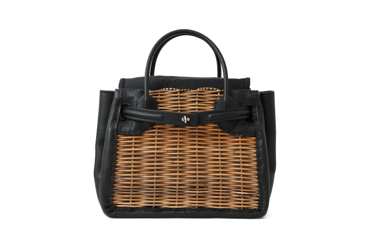 ebagos エバゴス フニュシュリンク・ベルトバッグ