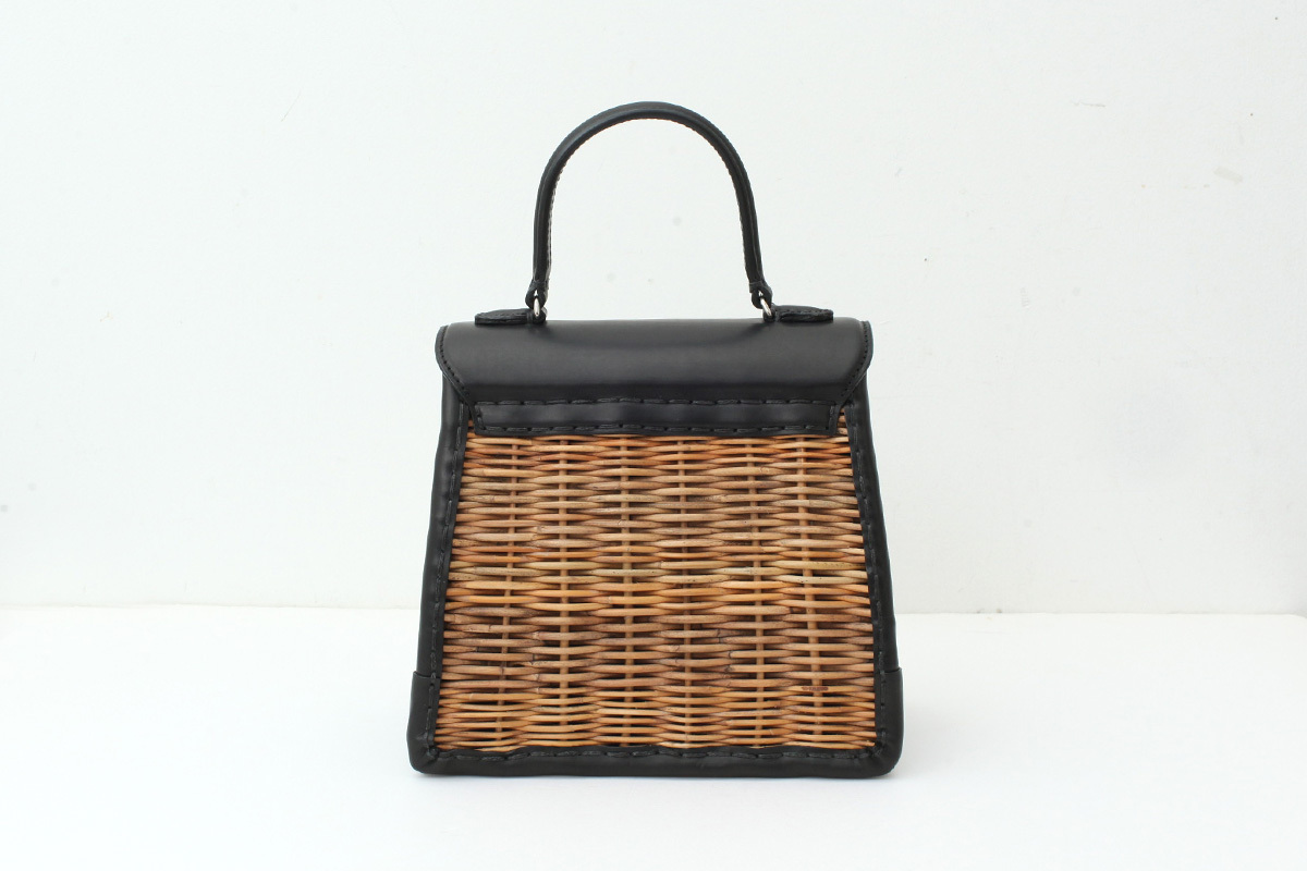 ebagos エバゴス カーフ 鍵付きハンドバッグ