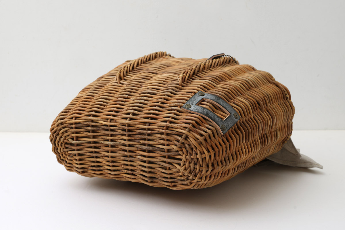 ebagos エバゴス ブライドル トート型かごバッグ