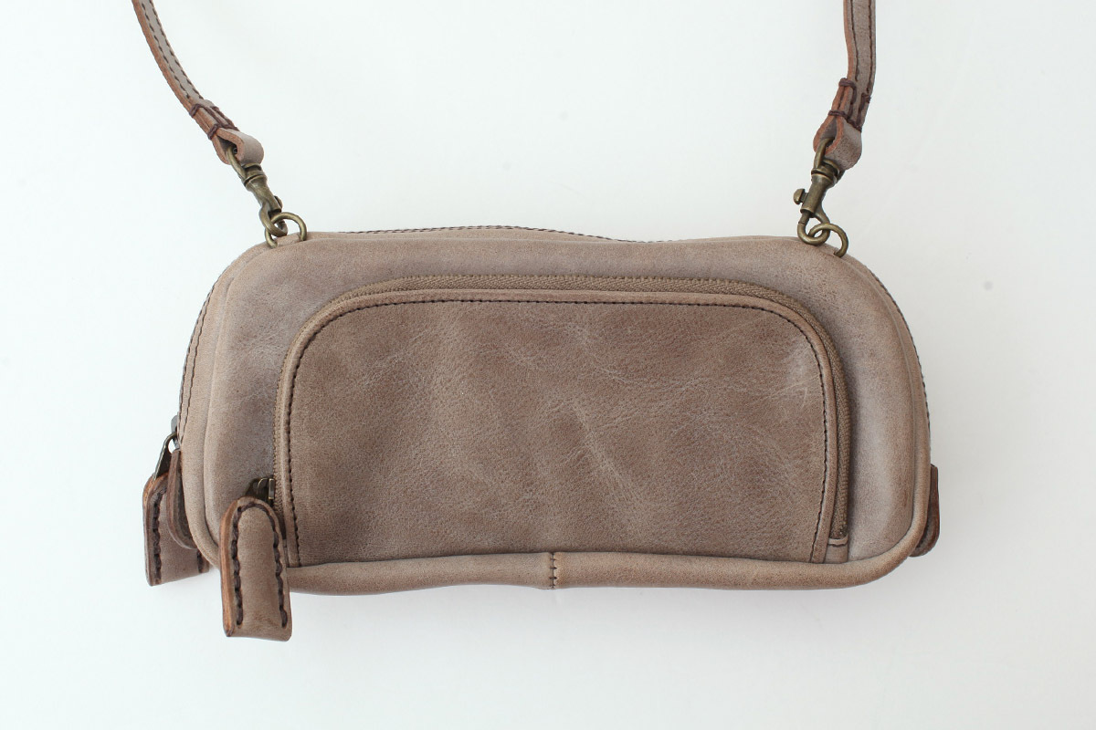 ebagos エバゴス ショルダーレザー籐付き長財布 E金具