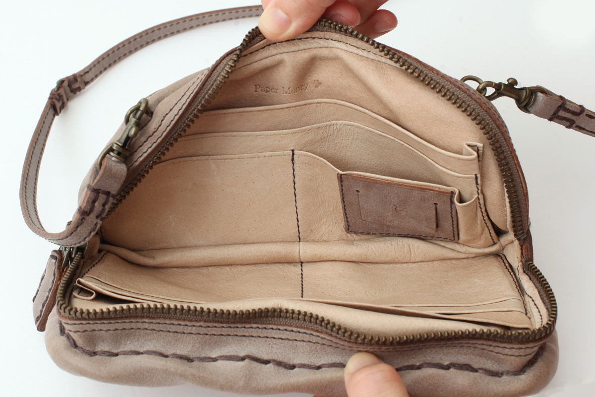 ebagos エバゴス ショルダーレザー籐付き長財布 E金具