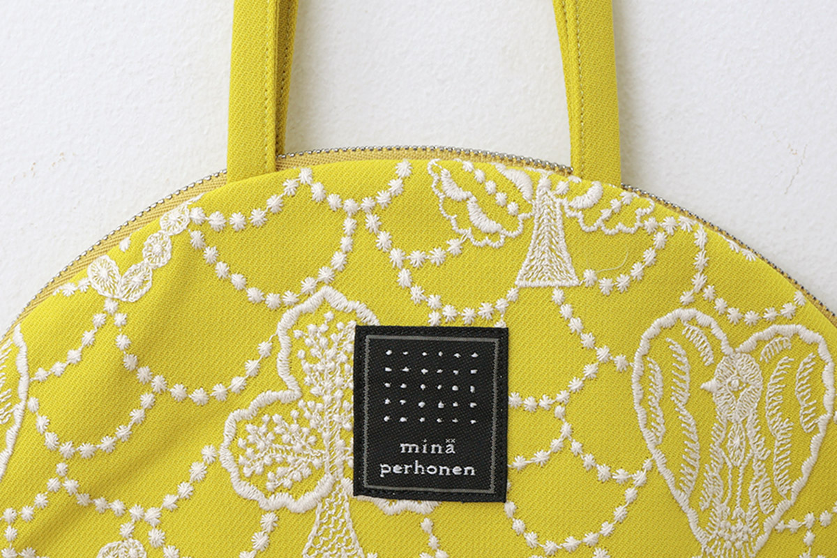 mina perhonen ミナぺルホネン forest card muffin bag