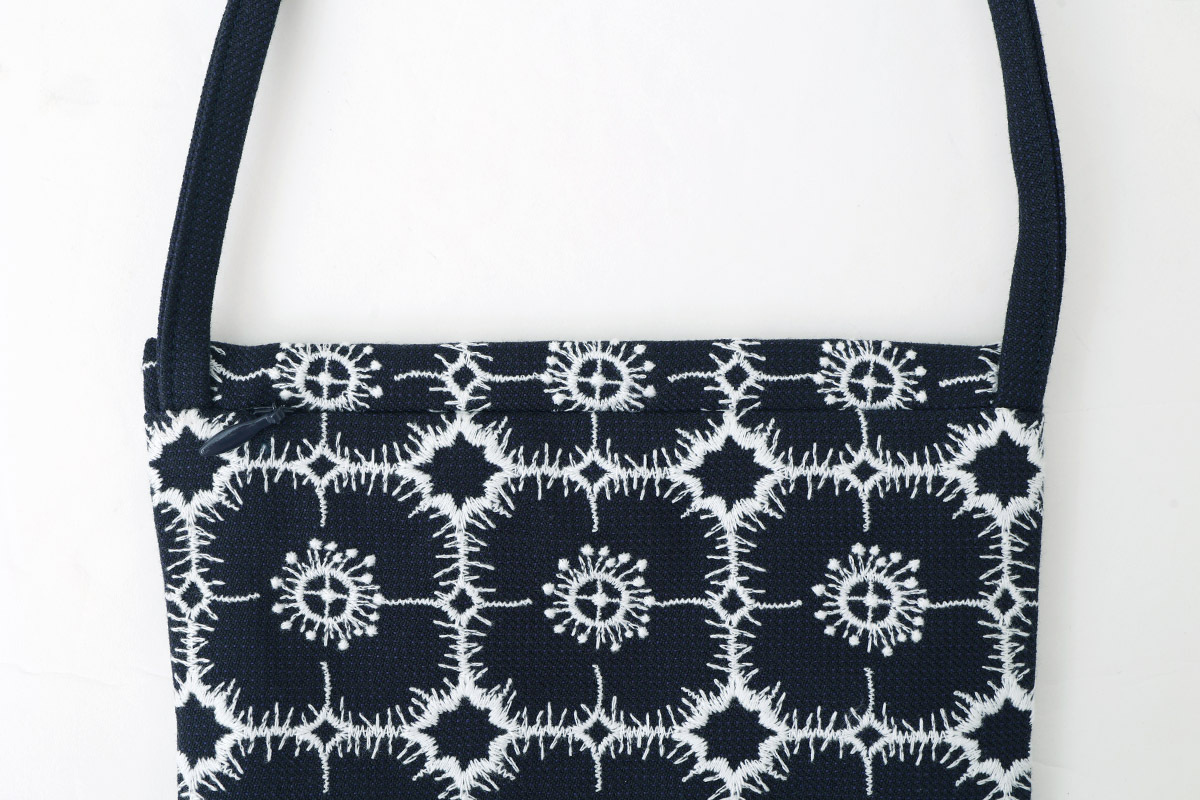 mina perhonen ミナぺルホネン anemone pocket bag