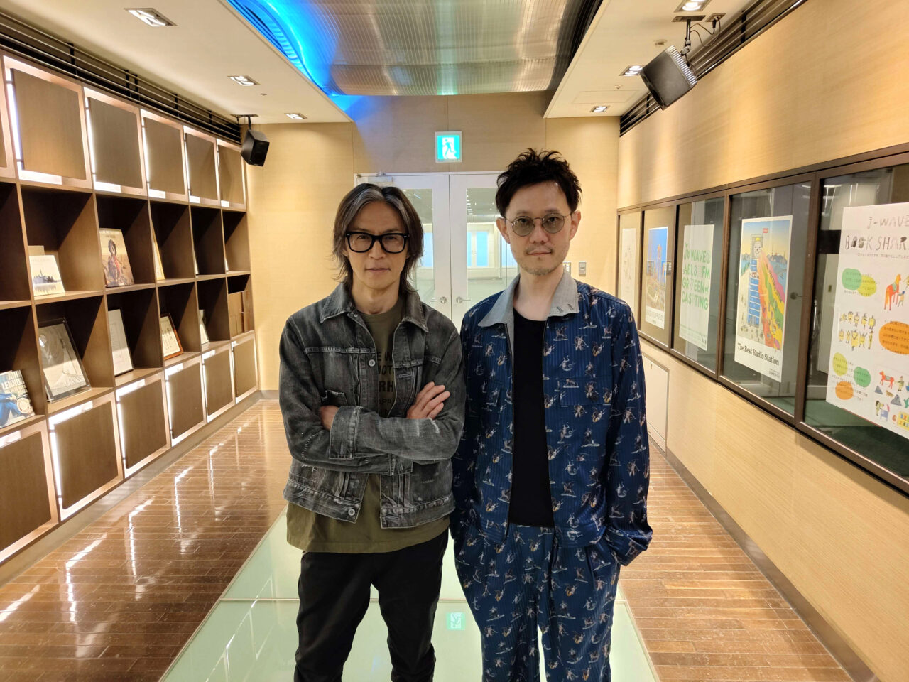 蔦谷好位置さんとのラジオ『WOW MUSIC』で稲葉浩志さん着用ジャケット