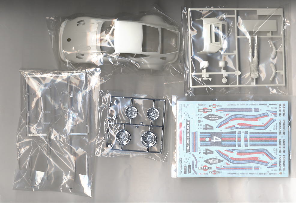 マルティーニ ポルシェ 935 ターボ (プラモデル) - ホビーサーチ カー