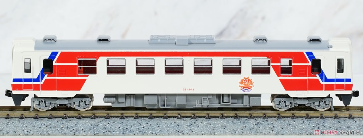 Y【ジャンク品】鉄道模型 スユニ30？ 赤ライン有り 部品取り 欠品あり