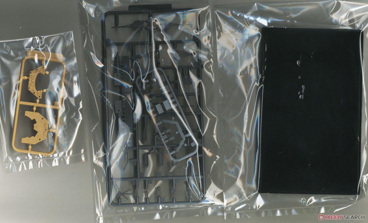 戦艦大和 艦橋(純正エッチングパーツ/台座用木甲板シール付き