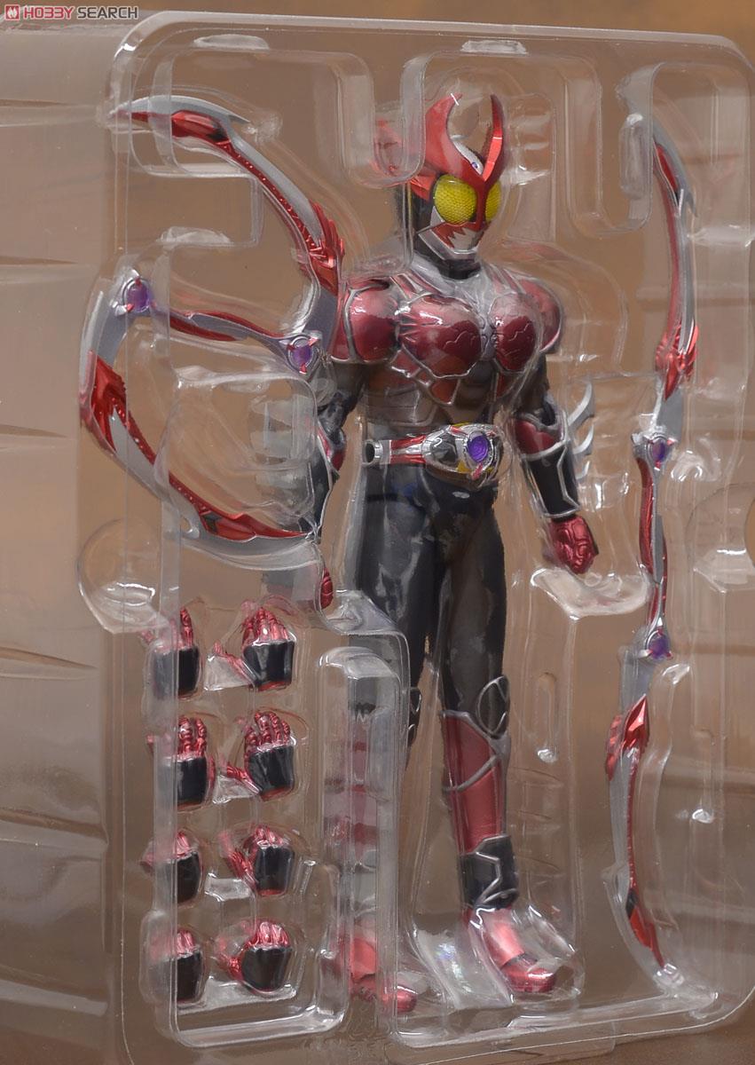S.H.フィギュアーツ 仮面ライダーアギト バーニングフォーム (完成品