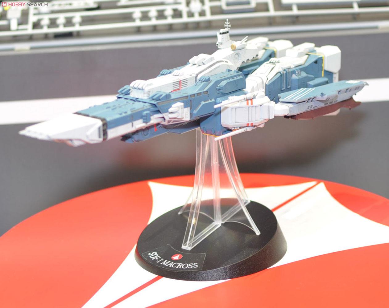 SDF-1 マクロス要塞艦 w/プロメテウス＆ダイダロス (プラモデル