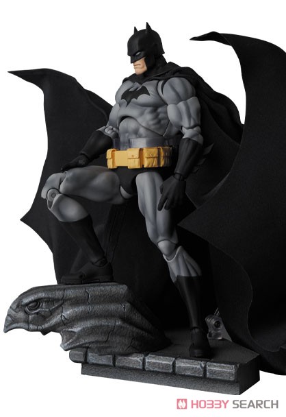 Mafex No.126 Batman `HUSH` Black Ver. (Completed) - HobbySearch