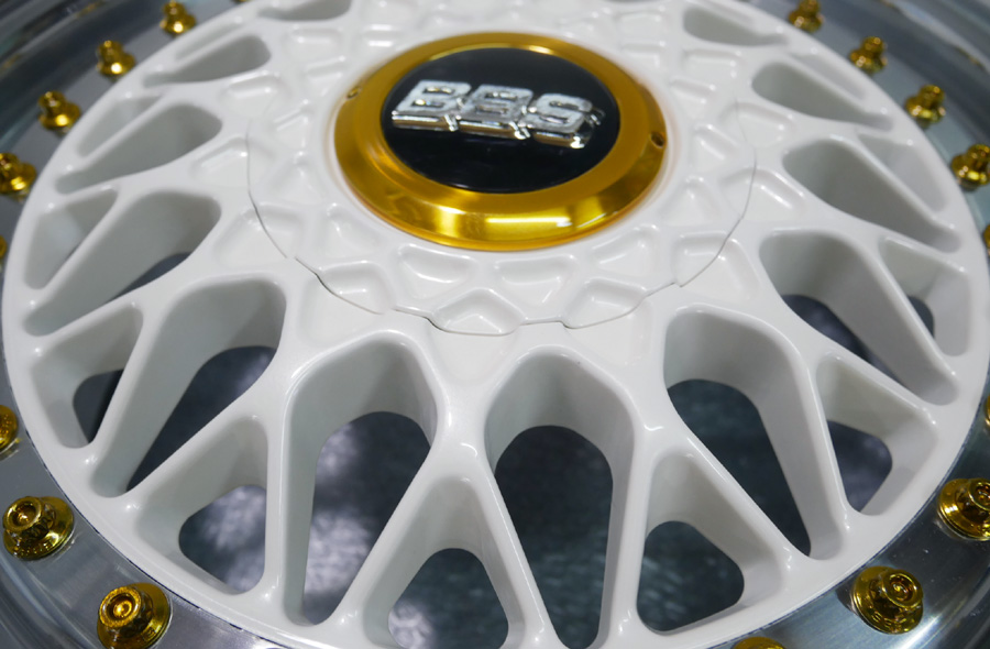 BBS-RS(189)15インチ100-4Hパウダーパールホワイトプリマドンナ仕様
