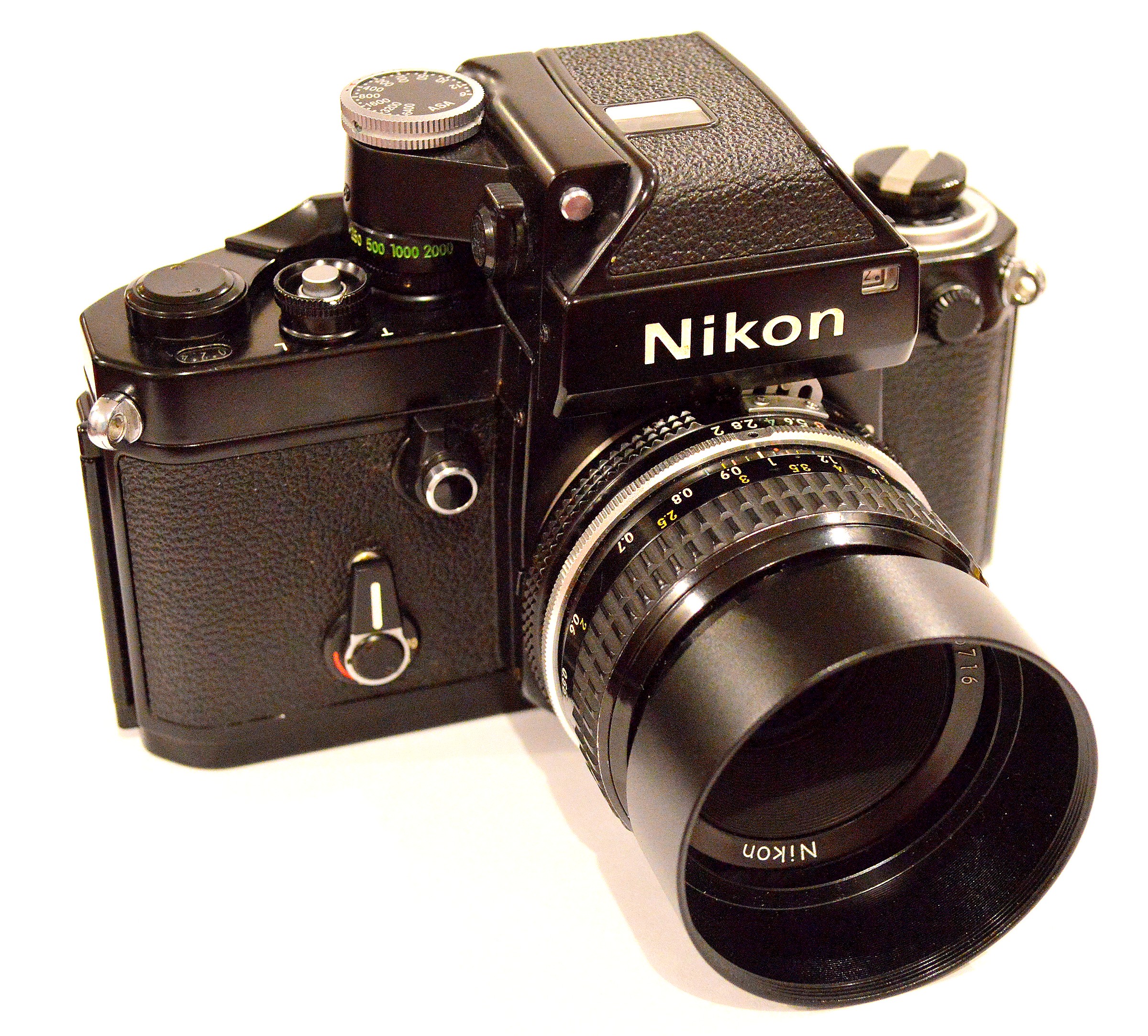 Nikon F2 Photomic - The game changer - 35mmc