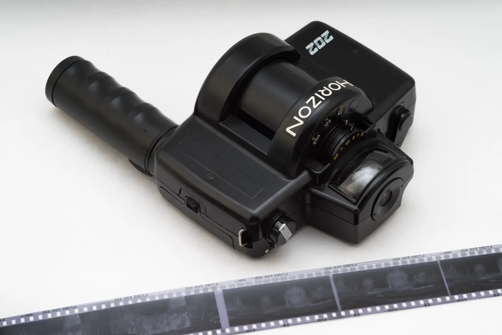 23 frames / A Whole Roll of panoramic images with the Horizon 202