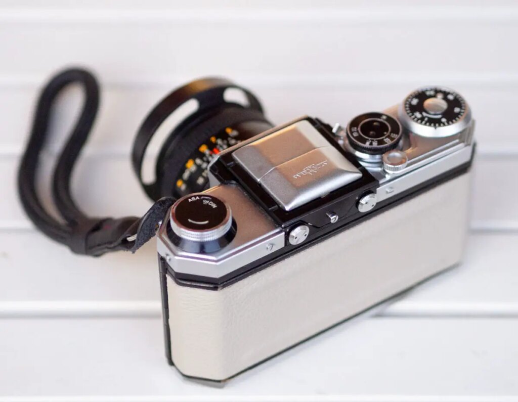 Wirgin Edixa-Mat Reflex B - A Brief Look at a Camera I'd Never