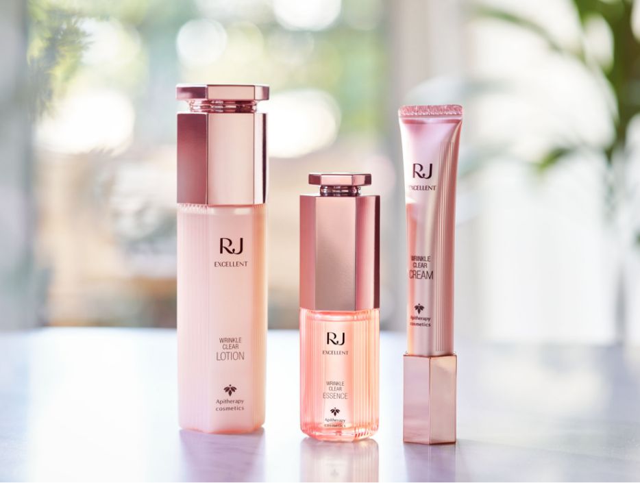 RJシリーズ」公式特設サイト - ローヤルな肌と生きていく。 | 山田養蜂場