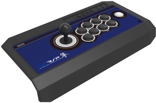 ボタンとレバーにHORIオリジナルの「隼」「玄」を採用した「リアル