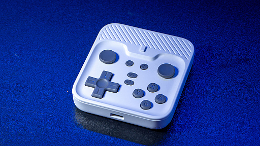 実機ボタンの操作感を完全再現するための小型パッド「abxylute M4」で