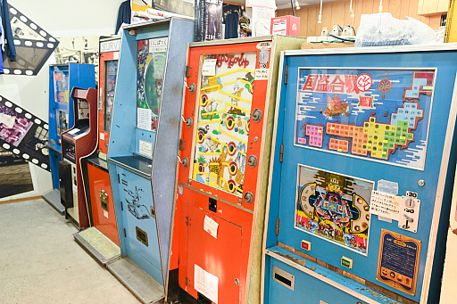 10円玉を入れてバチンッ！ と弾いたりする，古きゲームたちとまた遊ぼ