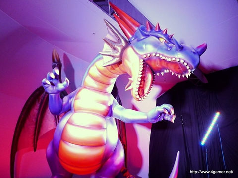 楽しみながら25年の貴重な資料を閲覧できる「誕生25周年記念