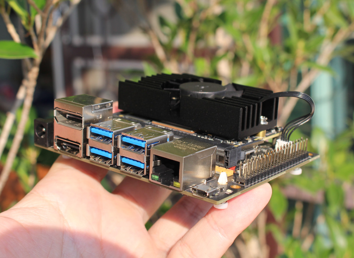 Mixtile Core 3588E development kit review - Part 1: Unboxing and