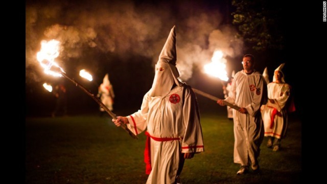 KKK、トランプ氏当選祝うパレード計画 共和党は非難 - CNN.co.jp