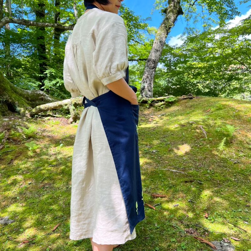 手刺繍エプロン