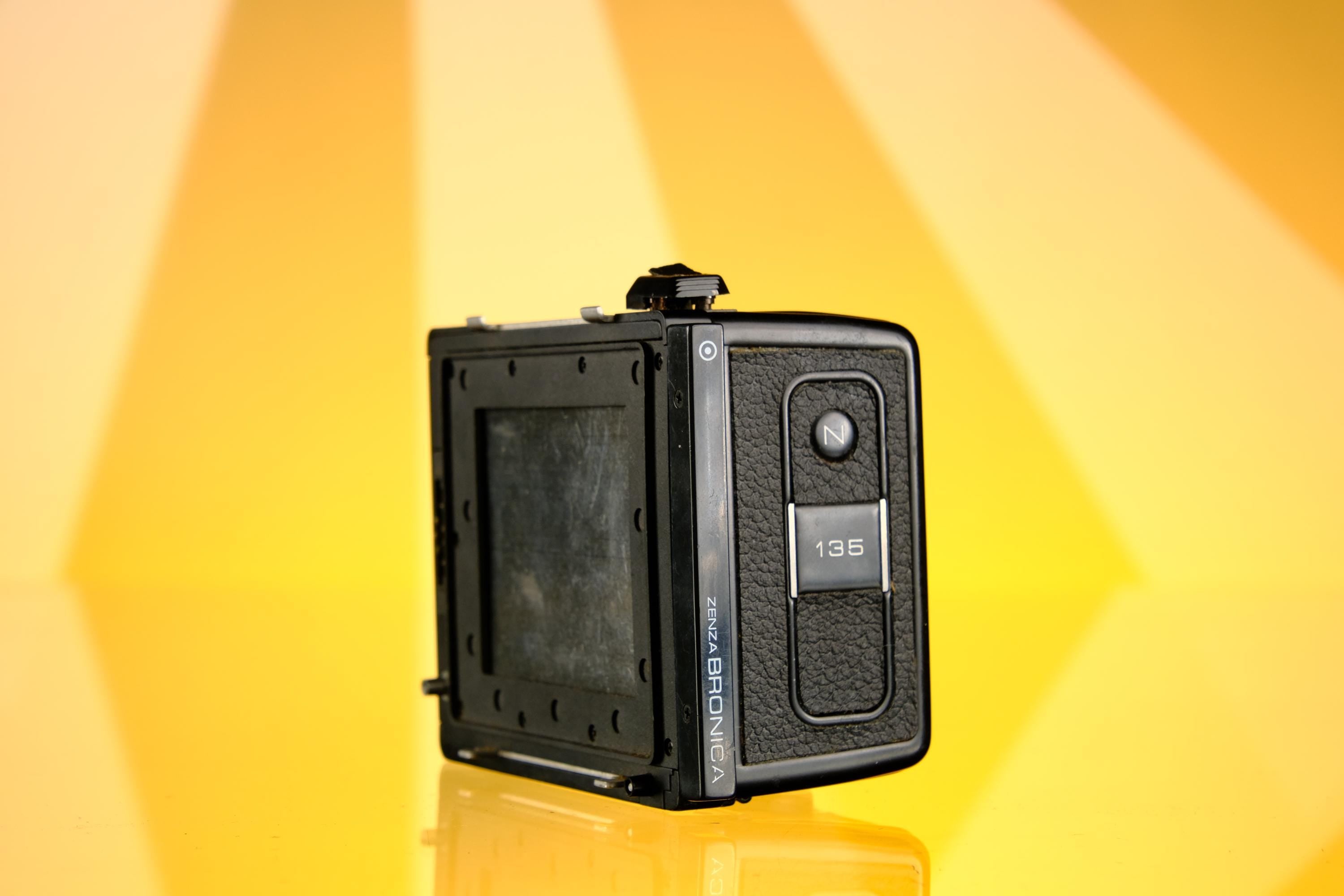 Zenza Bronica 135 N 35mm Film Back for ETR System Cameras