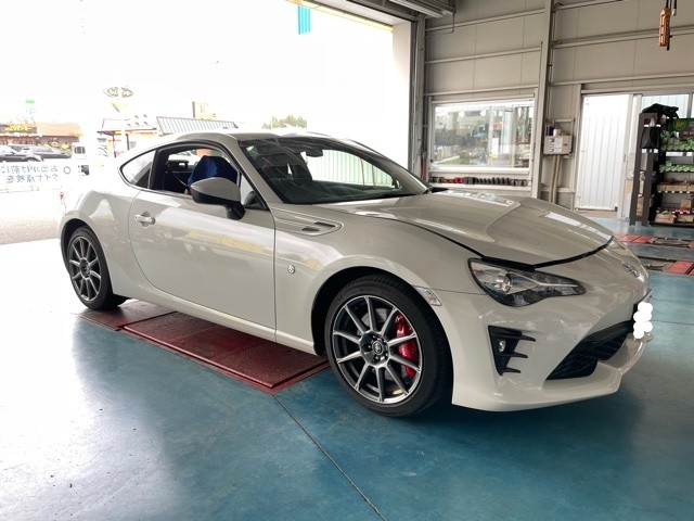 86（ZN6） × STIコイルスプリング | トヨタ 86（ZN6） 足まわり