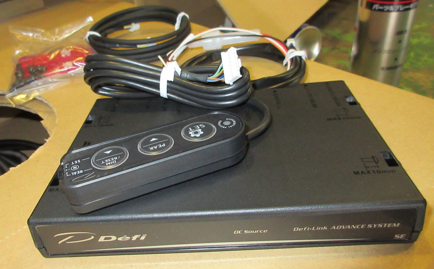 Défi『Defi-Link ADVANCE Control Unit SE』追加メーター制御ユニット