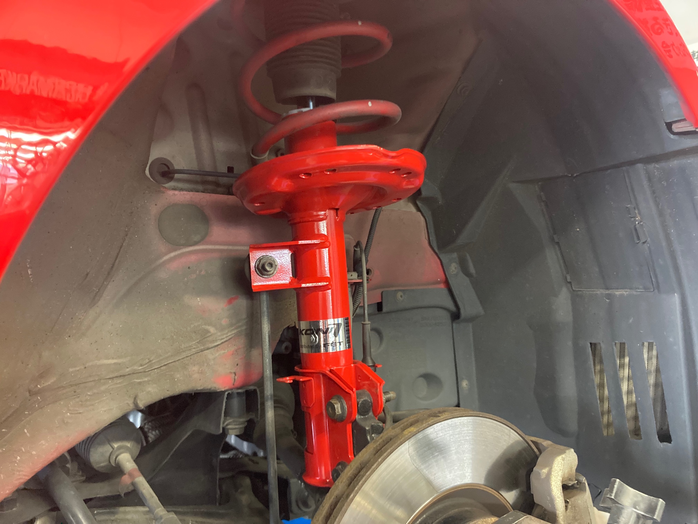 ABARTH 595」×「KONI Special ACTIVE」！ | アバルト 595 足まわり