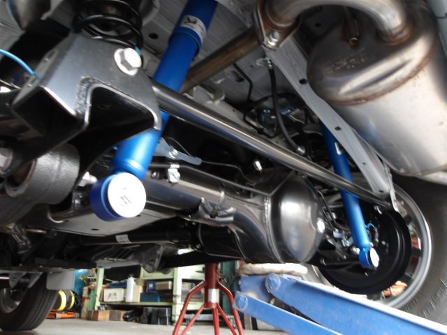 ジムニー（JB64W）KYB製ショックアブソーバー「ニュー SR MC