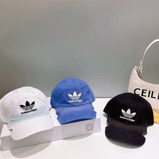 コラボ 23新作!! バレンシアガ x アディダス CAP 帽子 balenciaga 刺繍