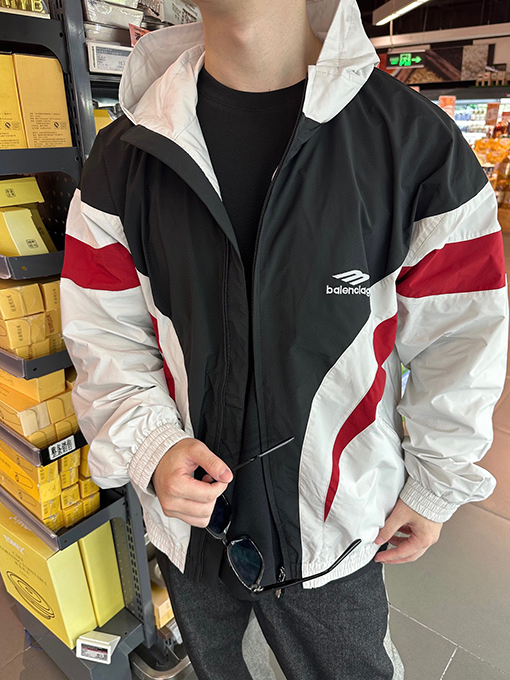 バレンシアガ スポーツロゴ ジップアップナイロンジャケット3 B SPORTS