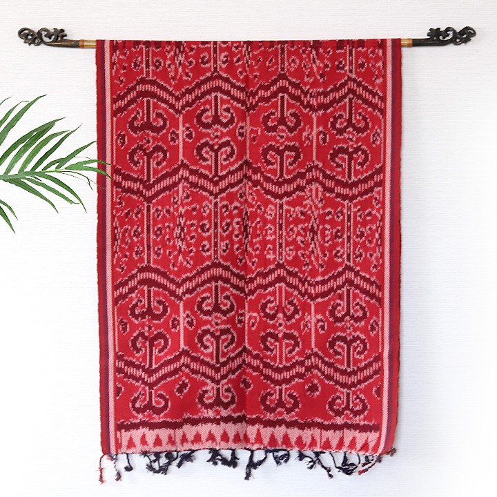 インドネシアの布「イカット トラジャ(赤系)」 通販｜《公式》アジアン