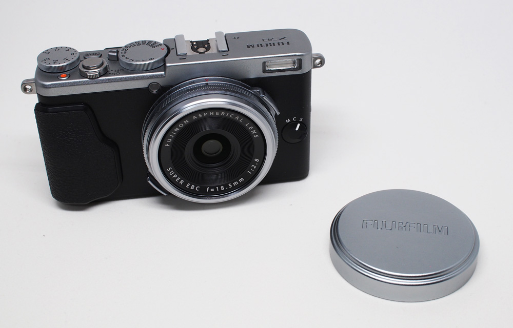 富士フイルムX70レビュー！かっこいいルックスと美しい写真の色味