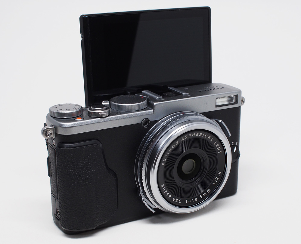 富士フイルムX70レビュー！かっこいいルックスと美しい写真の色味