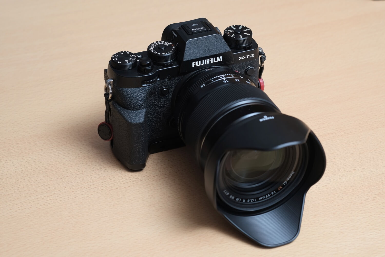 富士フイルムX-T2用のメタルハンドグリップ、MHG-XT2のレビュー | Cola