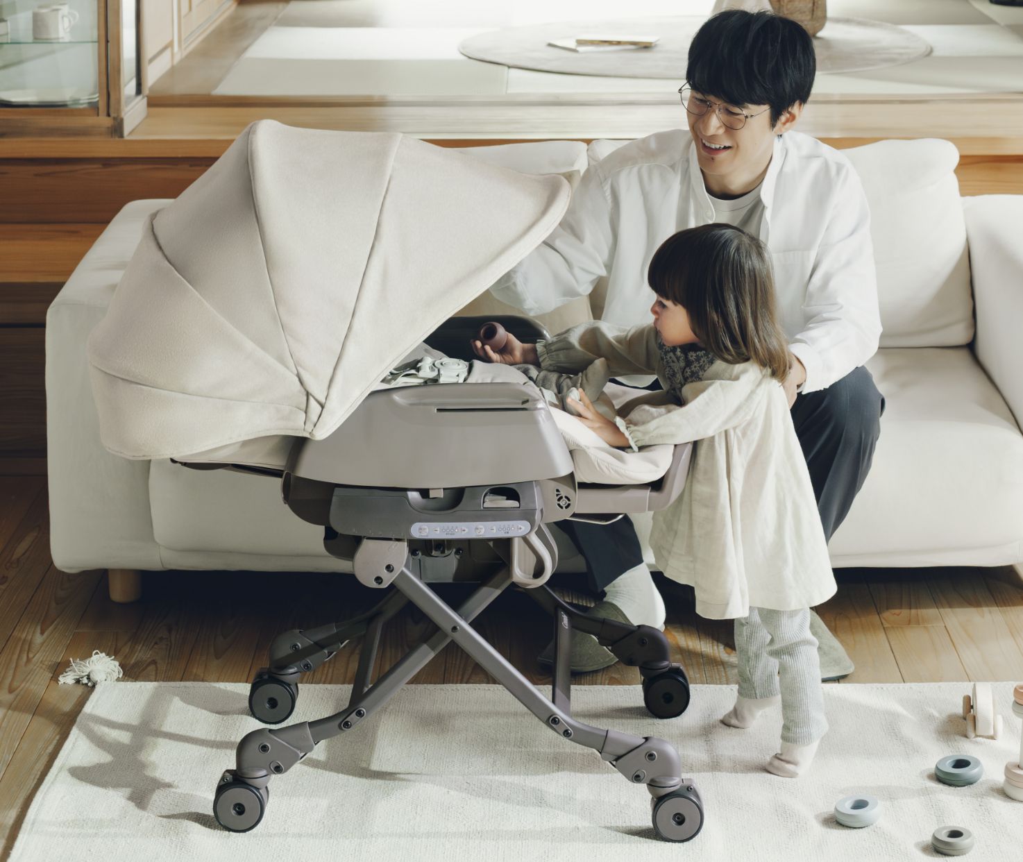 電動ベビーラック ネムリラ コードレス | コンビ公式ブランドストア