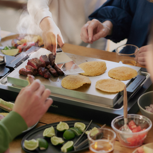 BALMUDA(バルミューダ)The Plate Pro ブラック[K10A-BK/JP] [CONCENT