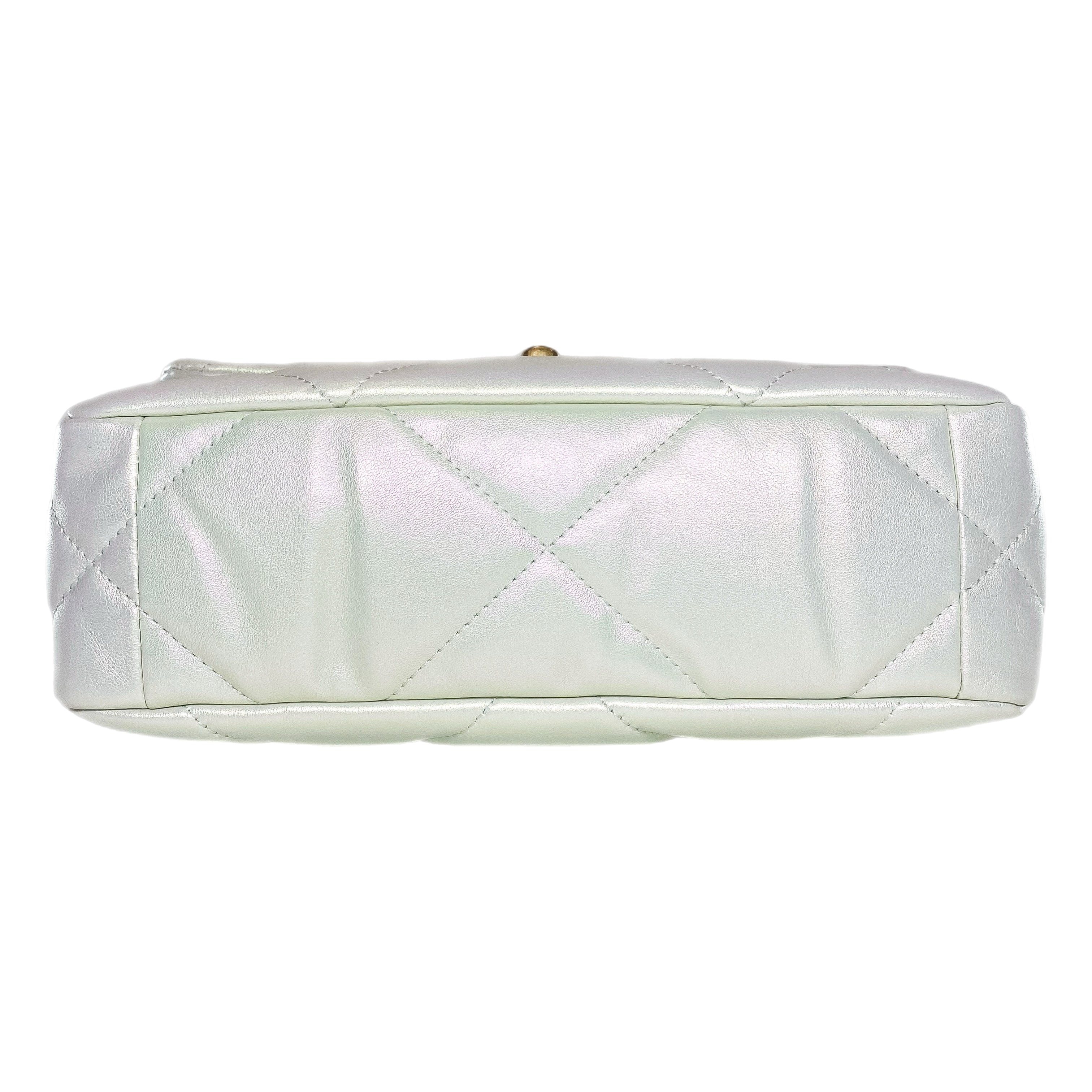 Chanel 19 Iridescent White Medium Flap Bag – Consign of the Times ™