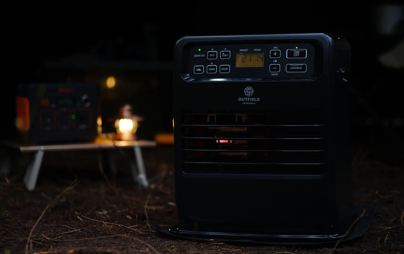 CORONA OUTFIELD特設ページ|NIGHT BLACK EDITION|ポータブル電源対応