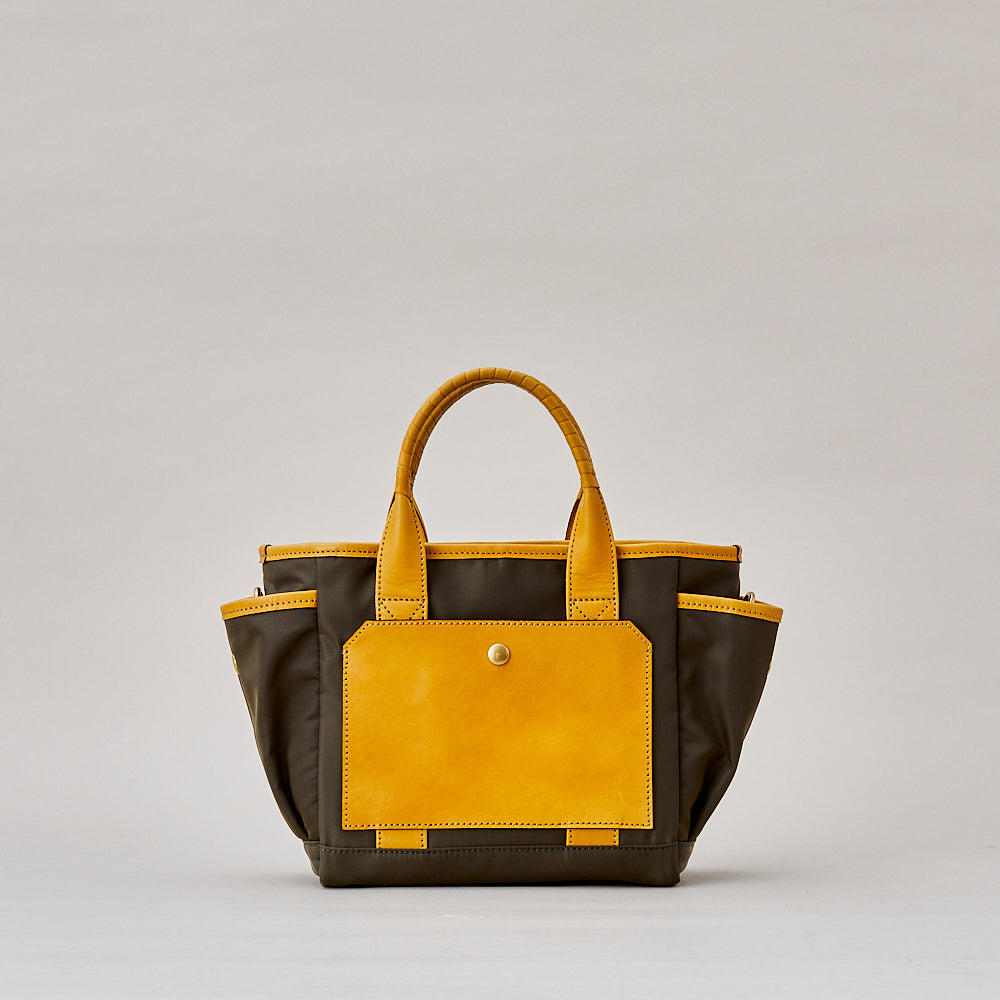 tool tote L / co22sstt010 / R Nylon*H cow leather – cornelian